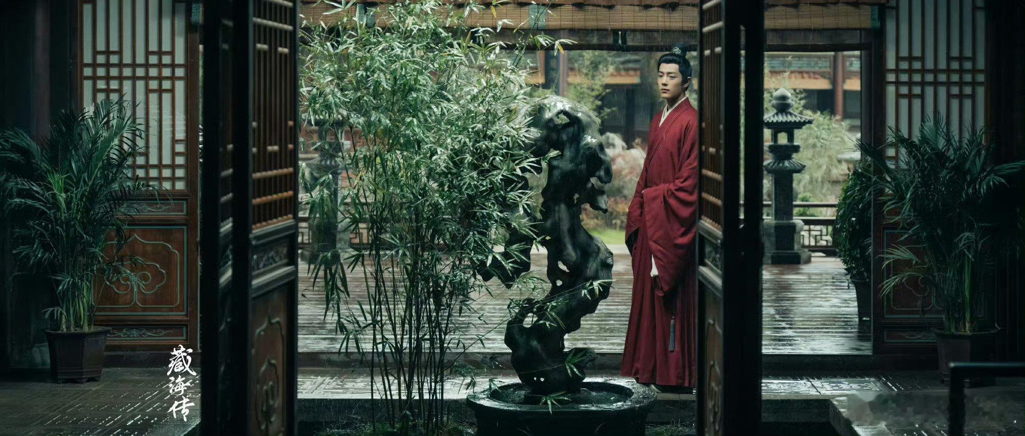 原来藏海大人早有暗示郑晓龙导演曾经说过会和战战再合作 剧本还在创作中 我猜应该就