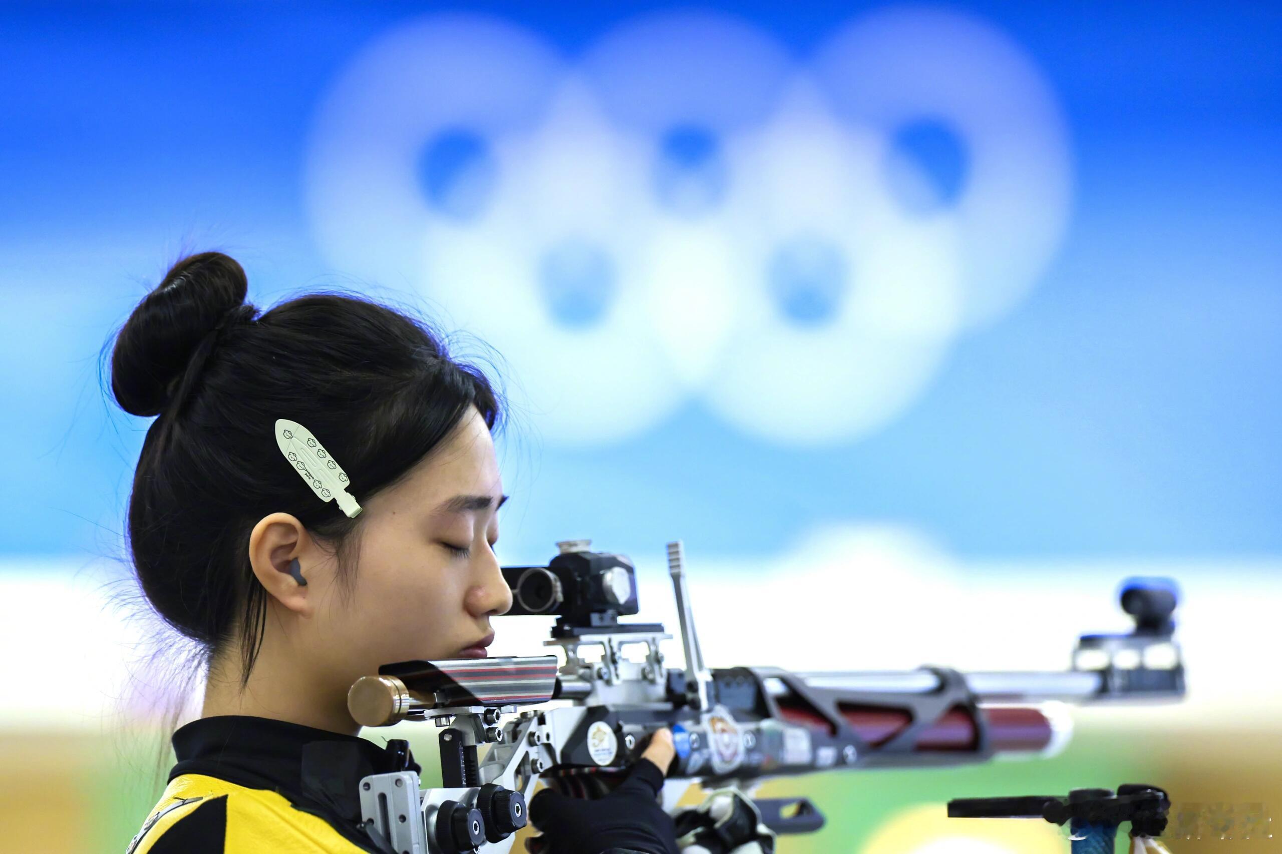 #女子10米气步枪决赛#黄雨婷银牌🥈最后失误了呀！刚刚结束的巴黎奥运会女子十米