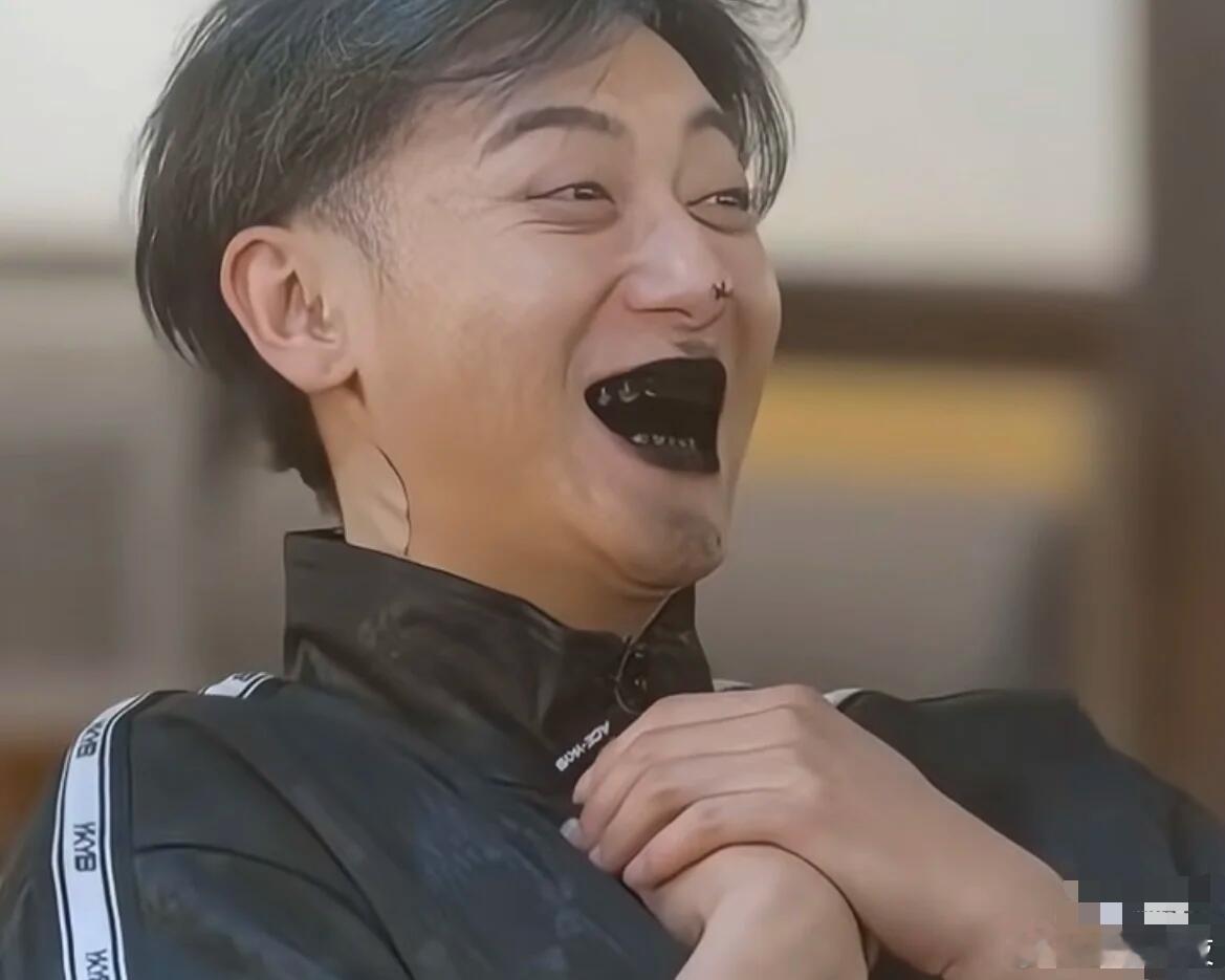 游戏的快乐是黄子韬给的黄子韬的粉丝们好会玩梗，感觉作为他的粉丝每天都很快乐啊黄子