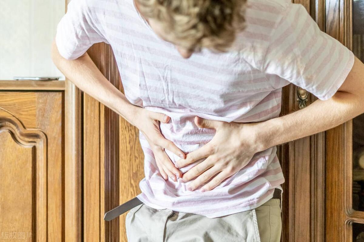 注意，4种表现提示患有胃肠病，一个也没有说明胃肠道很健康

1、消化不良

胃肠