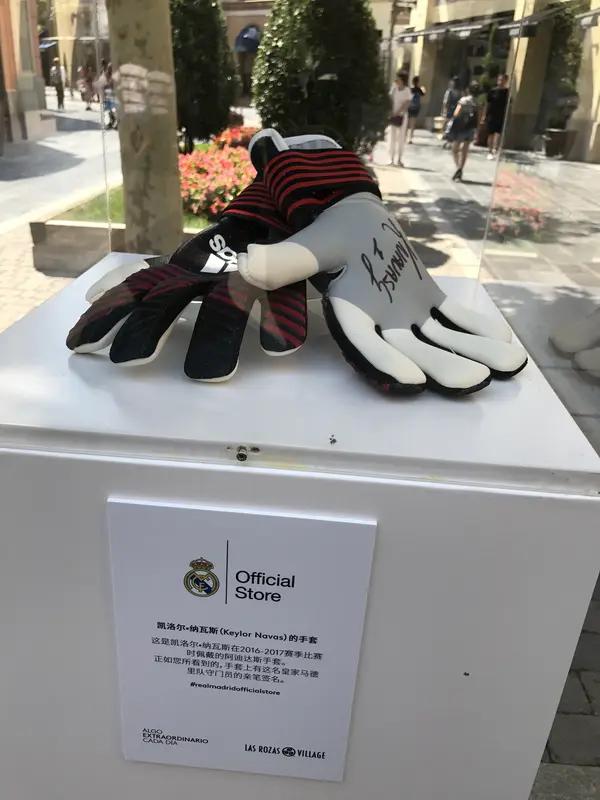 北京时间7月3日的美加墨世界杯1/16决赛，41岁的C罗与40岁的莫德里奇正面交