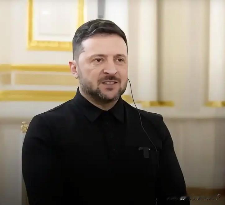 泽连斯基被骂惨了
网友直呼：不是合格的领导者

你的评价如何呢？
泽连斯基为乌克