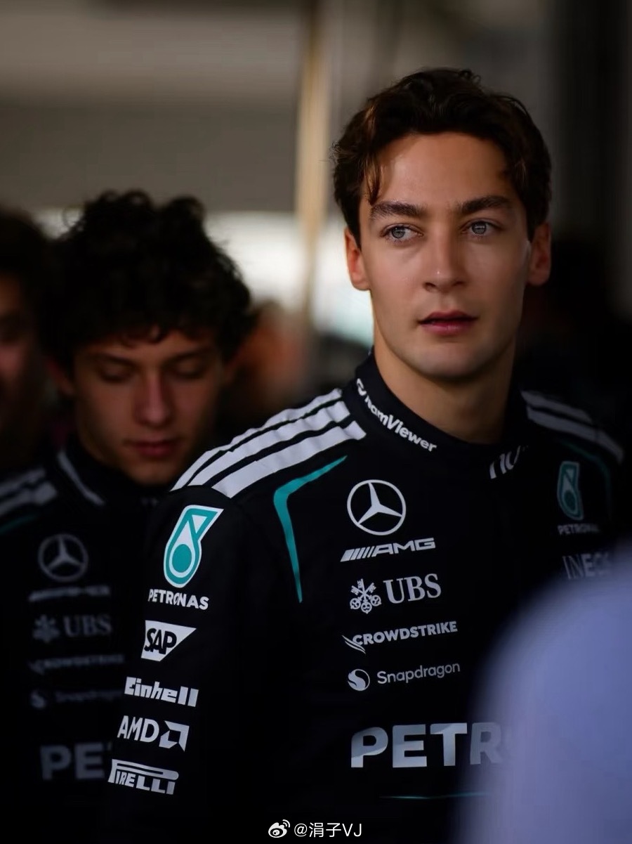 F1澳大利亚大奖赛恭喜拉塞尔，梅奔强势回归，乐扣总让人心疼，皮牙子主场退赛，维斯