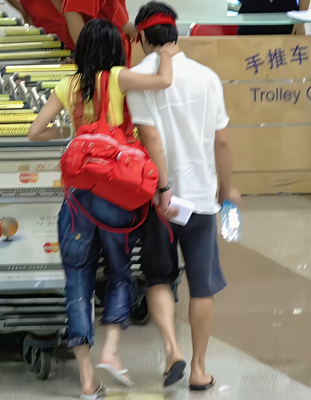 王菲李亚鹏年轻时又潮又般配！ 