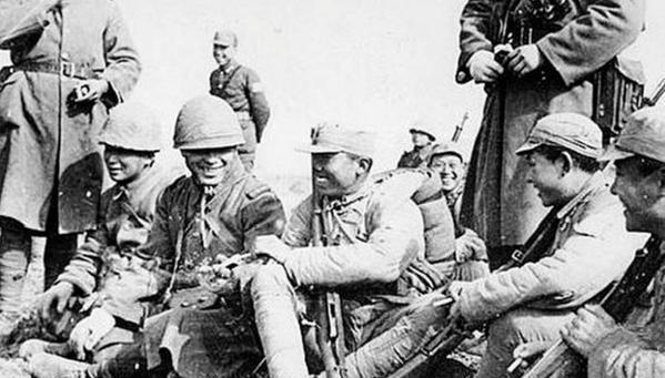 1994年，美国中央情报局突然公开了一份已尘封41年的绝密文件,当工作人员匆忙翻