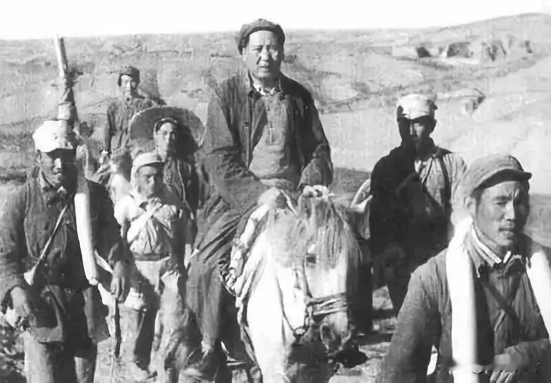 吃水不忘挖井人，幸.福不忘毛主席。他的爱与关怀，永远铭记在人民心中。
毛主席的节