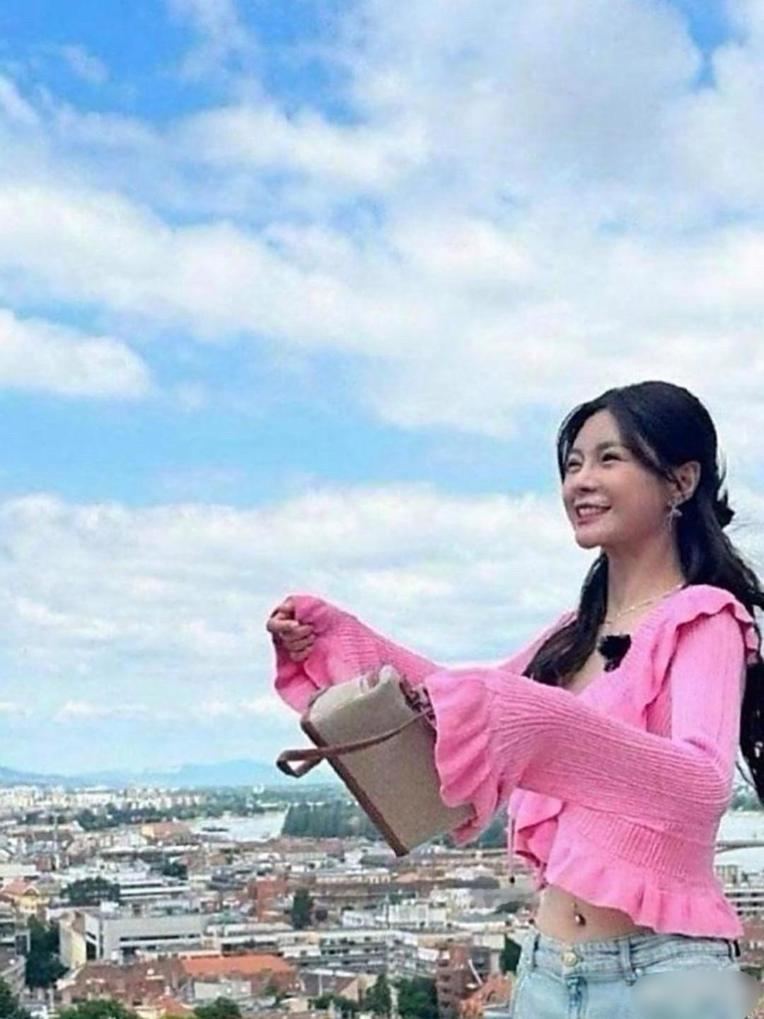 沈梦辰肚脐那儿啥情况 头回见明星有这玩意儿 