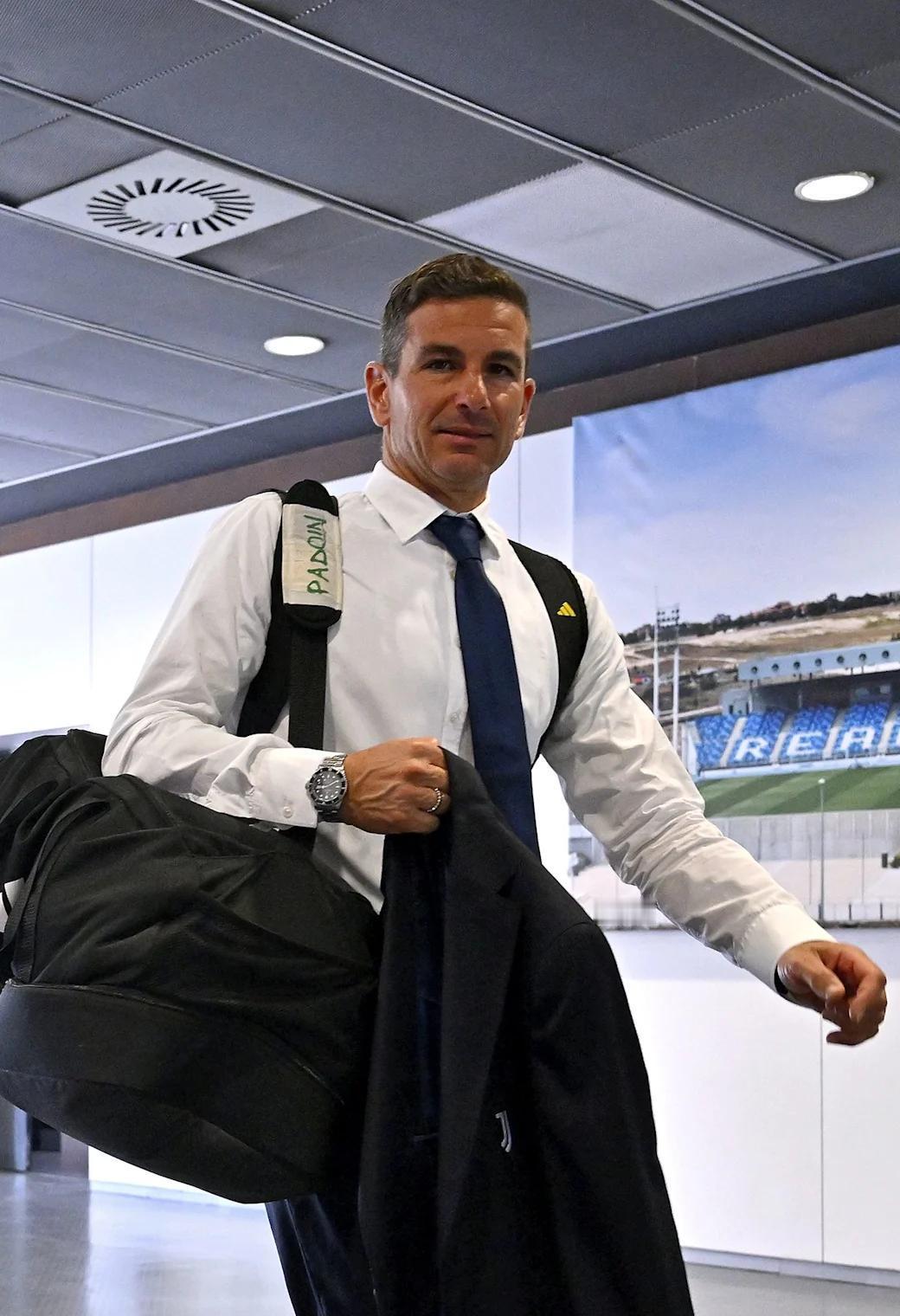 帕多因带的尤文U19输了，0-1，被皇马青年队绝杀。
他不是老了，是扛着整个尤文