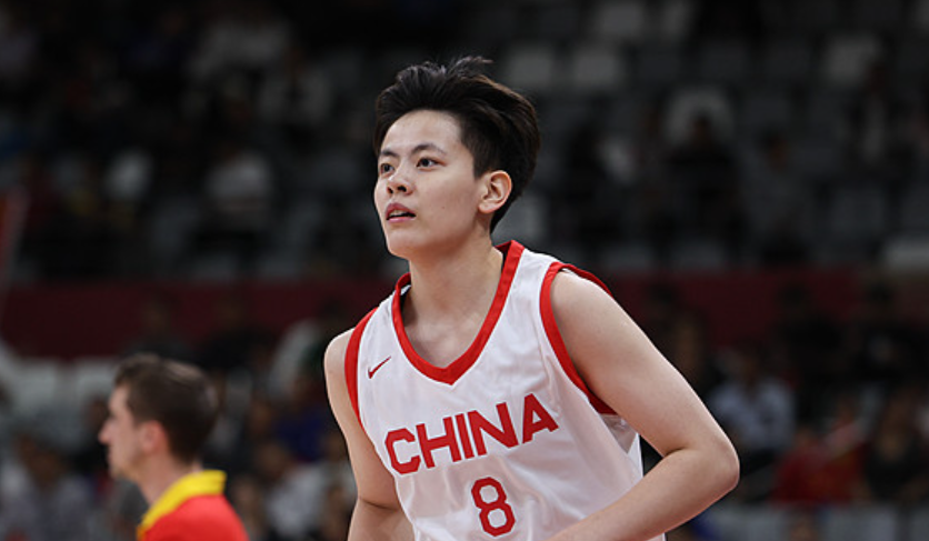 宋翔：杨舒予预计本月底回归中国女篮，韩旭李月汝回归待定
