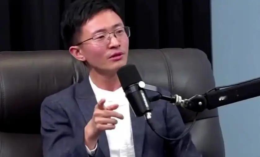 22日上午，针对赖清德被迫取消窜访斯威士兰，台北新党议员侯汉廷明确表示不认同尹乃