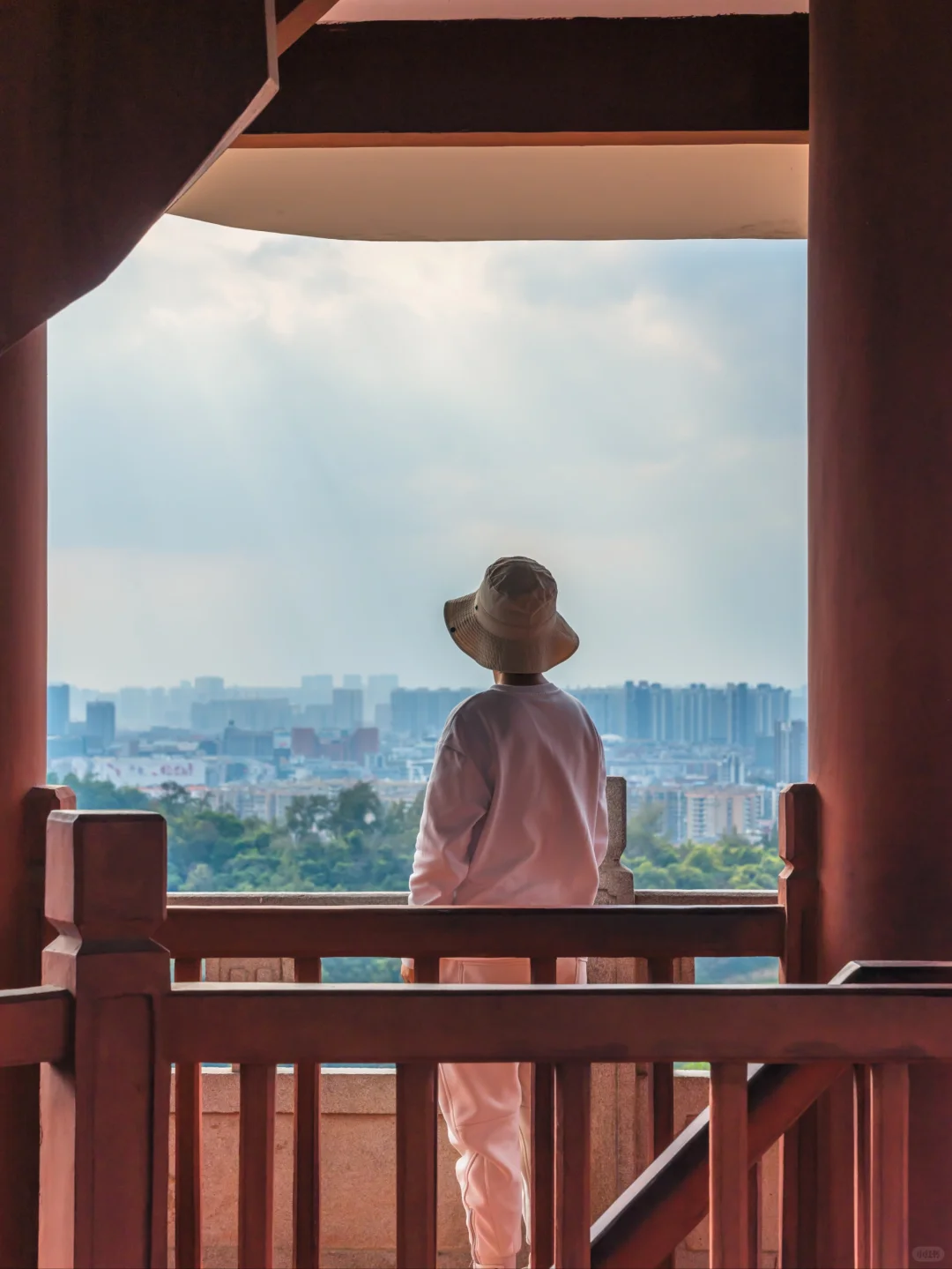 俯瞰广州城的古风楼阁‼️五一旅游必去