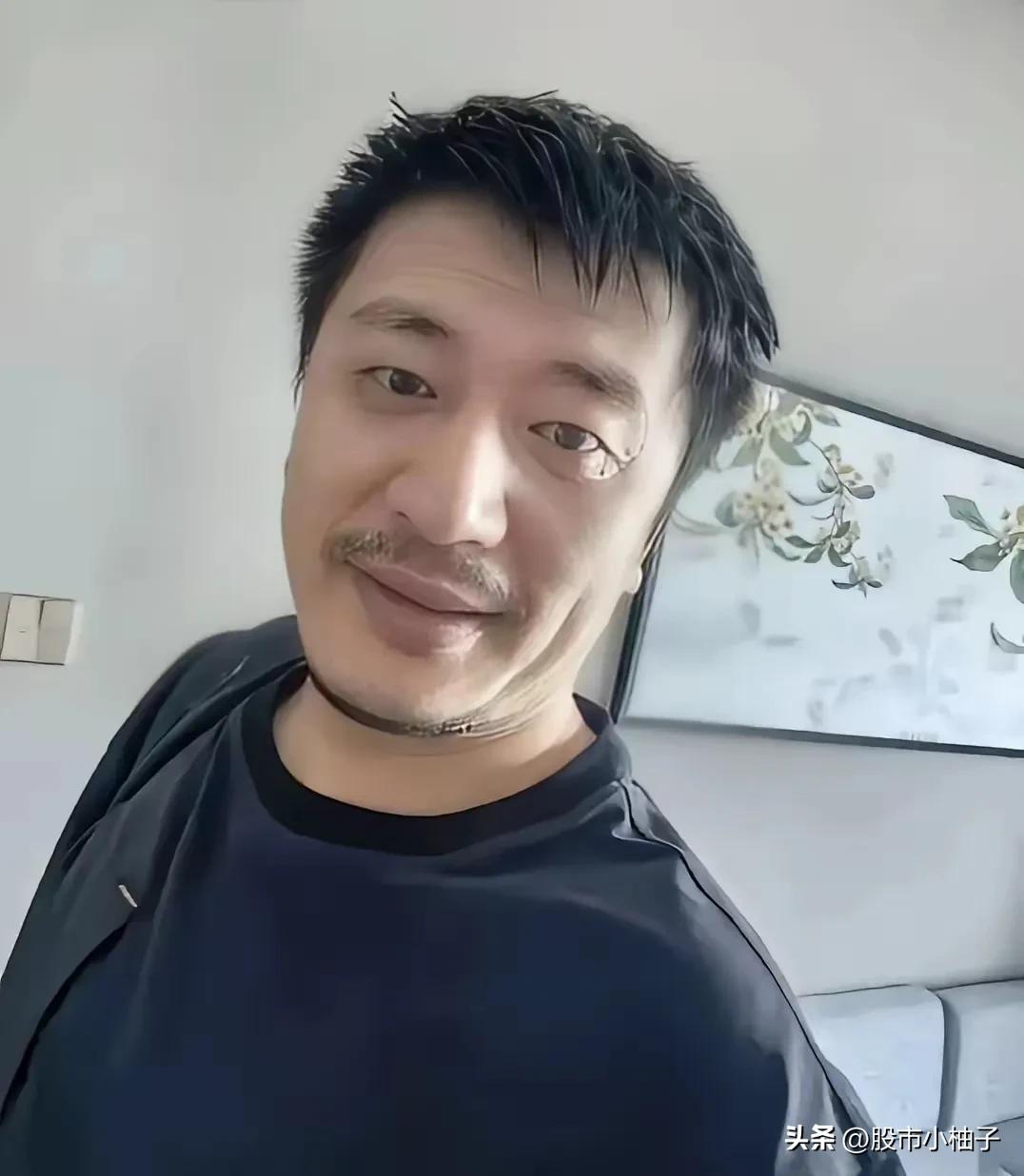 “我再说一遍，我不是明星，我只是一个老师！”生前被骂“制造焦虑”“吃相难看”的张