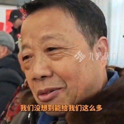 小学老师回应刘强东发10万元红包  师恩难忘。强哥真的太懂得感恩了，给老师包这么