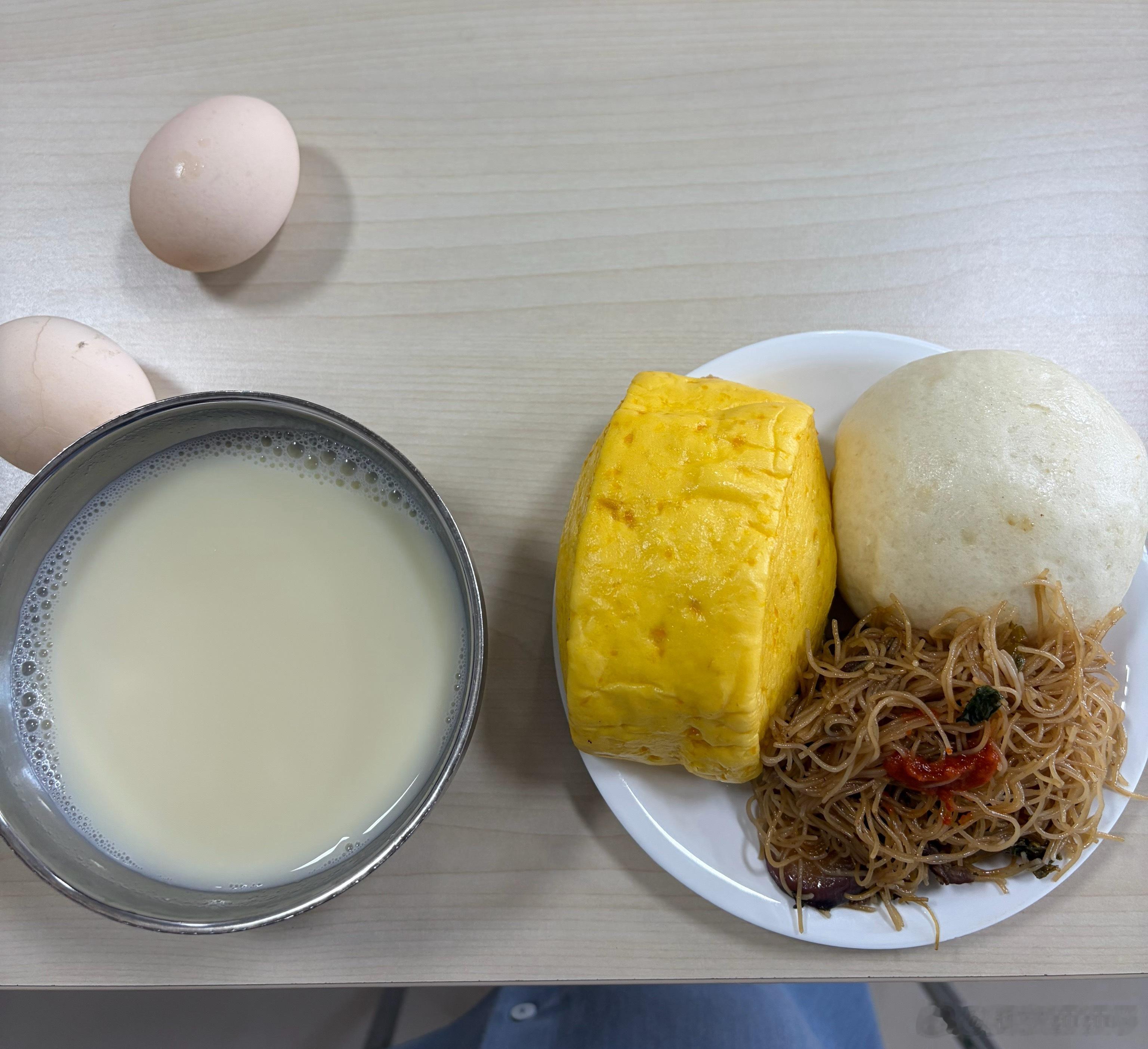 今天炒米线好吃打了两次