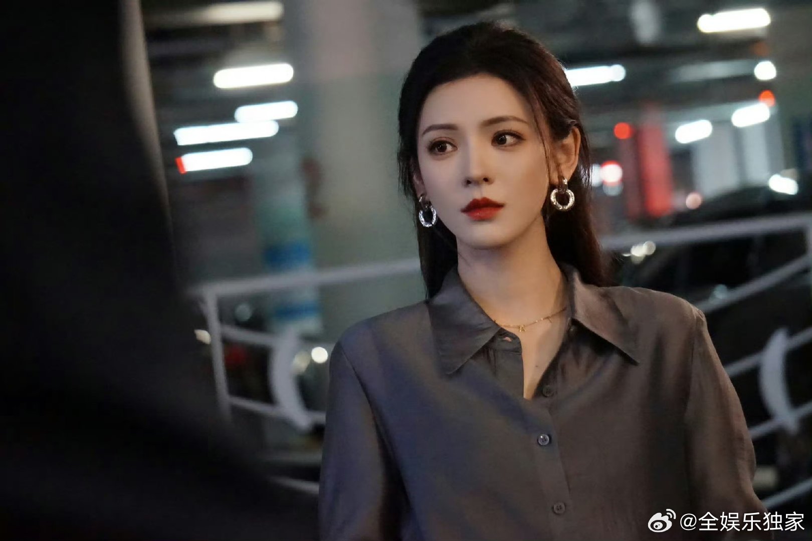 张予曦开车这段简直演我 开新车时小心翼翼找手感，连刹车都不敢踩重了，旁边人稍微动