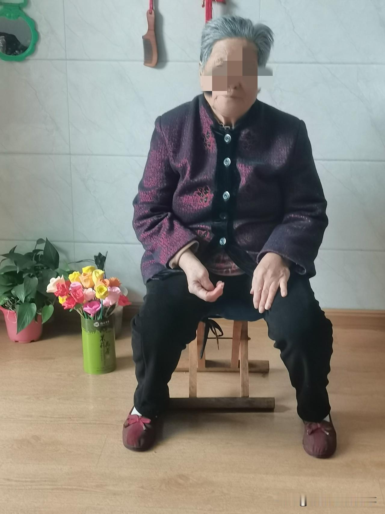 一个老的能养活10个小的，10个小的不能养活一个老的。
这话是我邻居当我面说的。