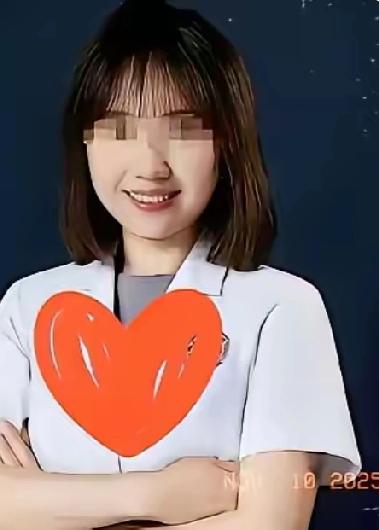 曾医生与副院长祖某某正式注销人民医院执业注册，终究没扛住舆论重压。医院从轻处分藏