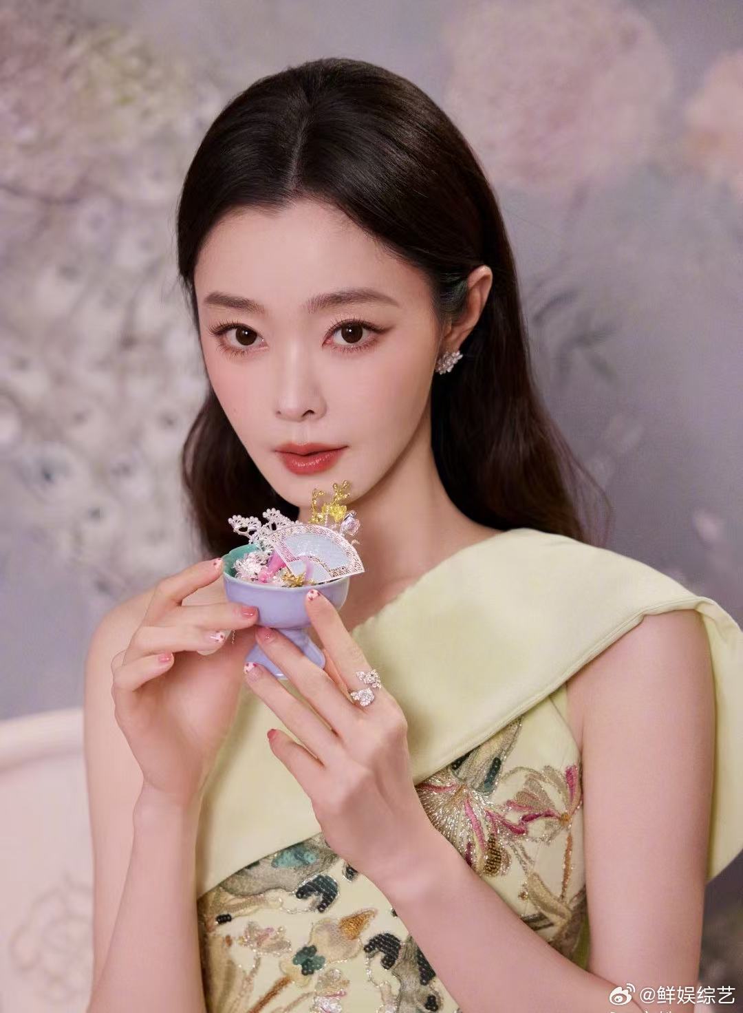 阅文IP盛典阵容官宣阅文IP盛典宋轶第五次来到阅文 IP 盛典，一颦一笑尽显灵气