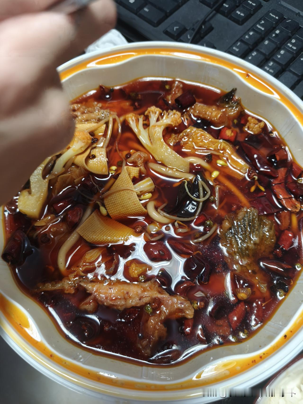 西安的朋友们，你们都吃过老碗鱼没？你认为现在的老碗鱼和十几年前的老碗鱼有区别吗？