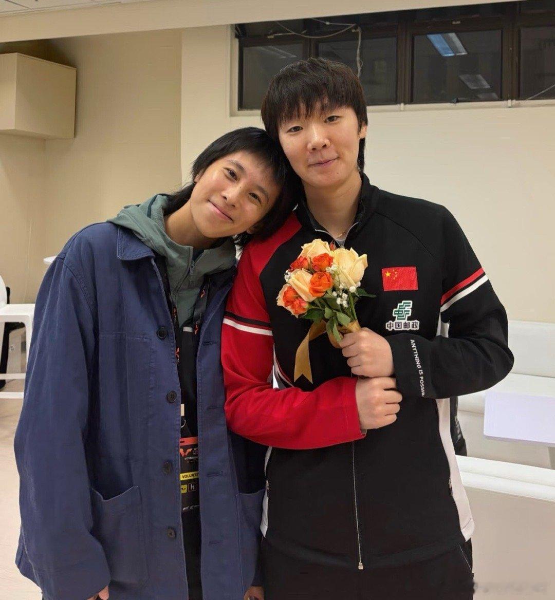 原来这个女孩子是陈可 变化太大了 我都认不出来了（因为我从没看过她打球我开始复看