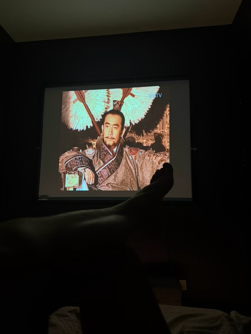 小李飞车 媳妇特批捏脚！舒服！不是我笑话你们，你们有这家庭地位吗