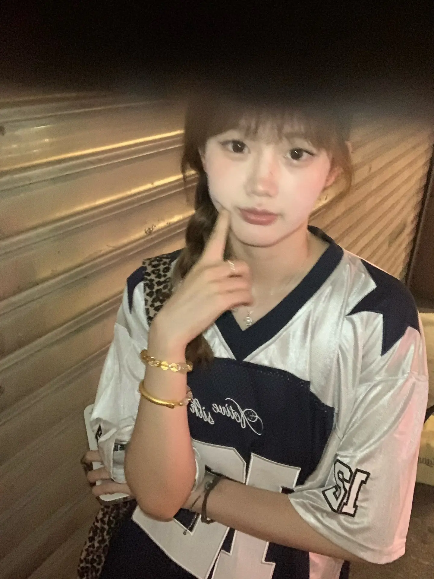 你那么美丽 从头到尾散发魅力。