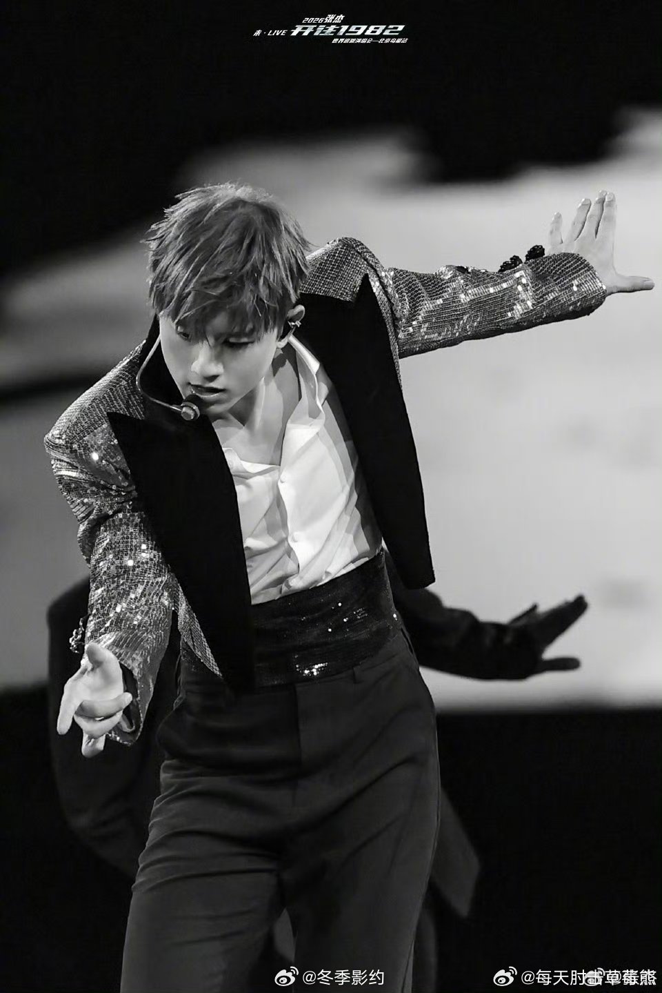 一个字概括张杰鸟巢演唱会 真的找不到第二个字来形容张杰鸟巢演唱会了，就一个字：牛