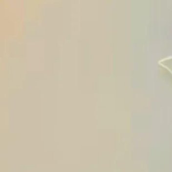 正能量正能量 努力，是为了跳出你厌恶的圈子。读书，是为了远离渣货垃圾人。健身，是