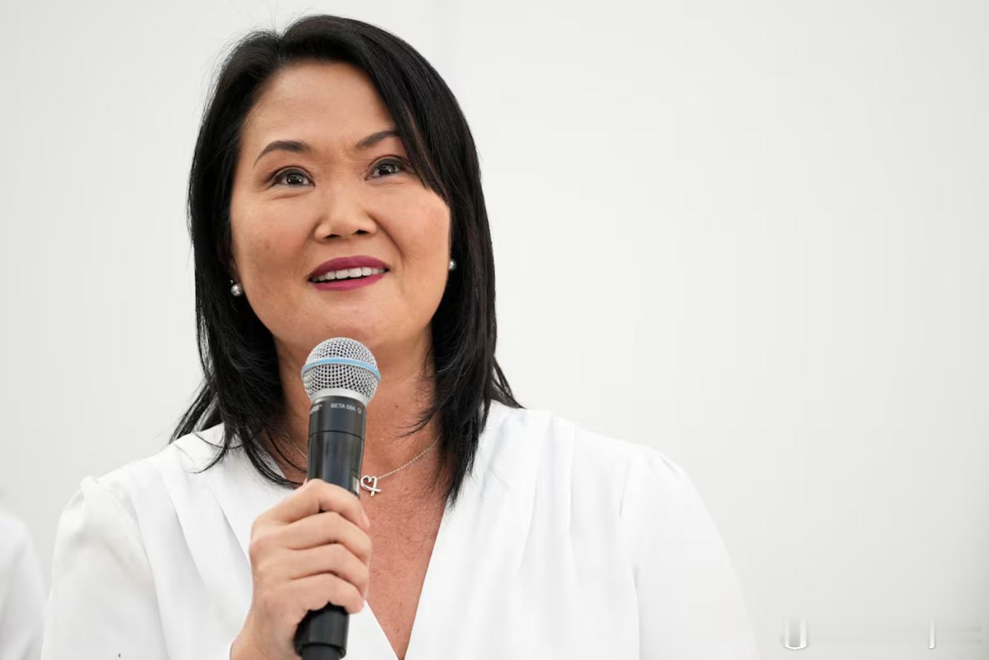 【秘鲁藤森庆子宣布第四次竞选总统】海外新鲜事 路透社10月30日报道，秘鲁前总统