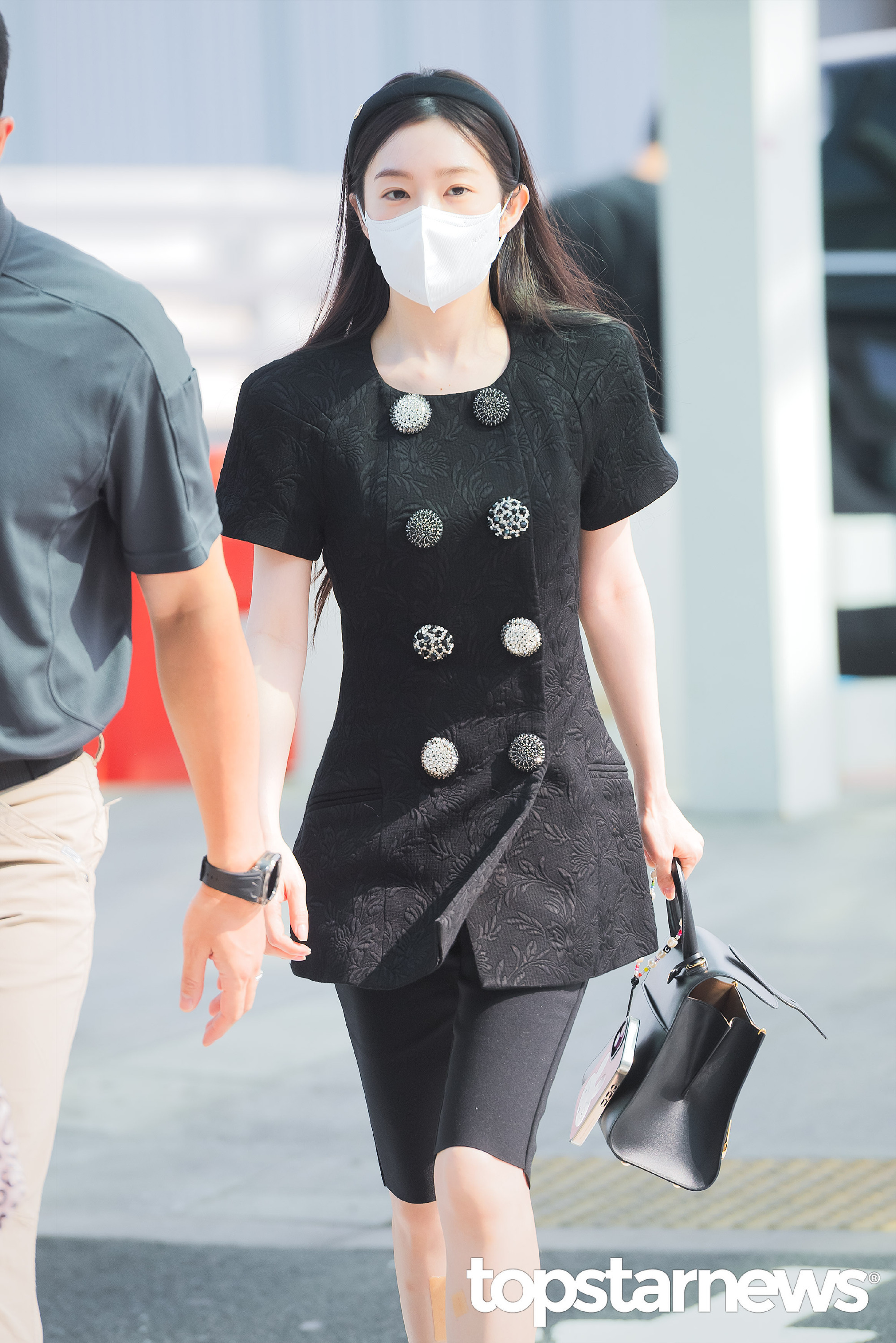Irene🌸裴珠泫 260619 仁川机场出发  irene相关 新闻图裴珠泫
