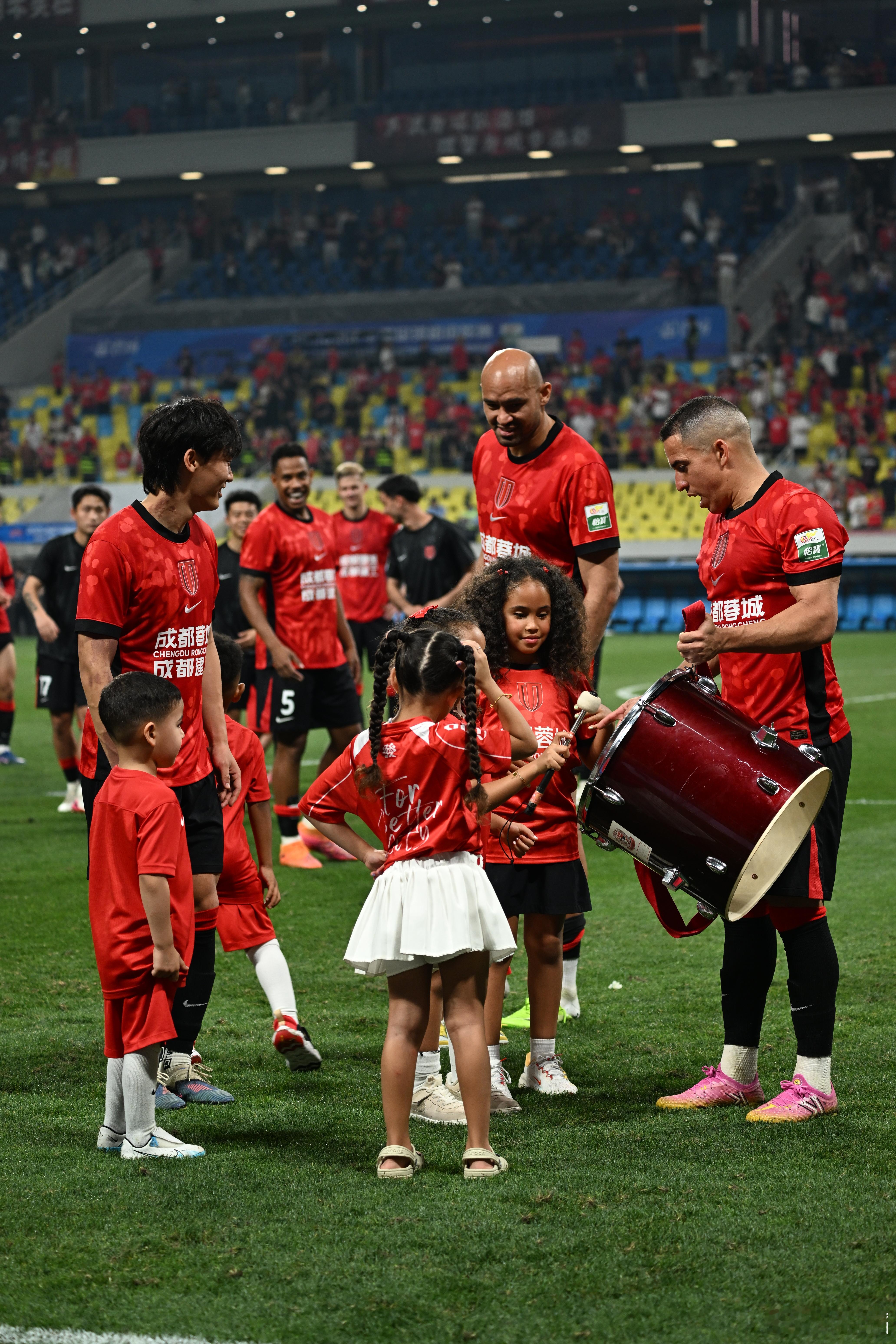 连胜+零封😝 戒骄戒躁，让我们继续这样拼下去！💪🏼成都蓉城成都雄起中超联赛