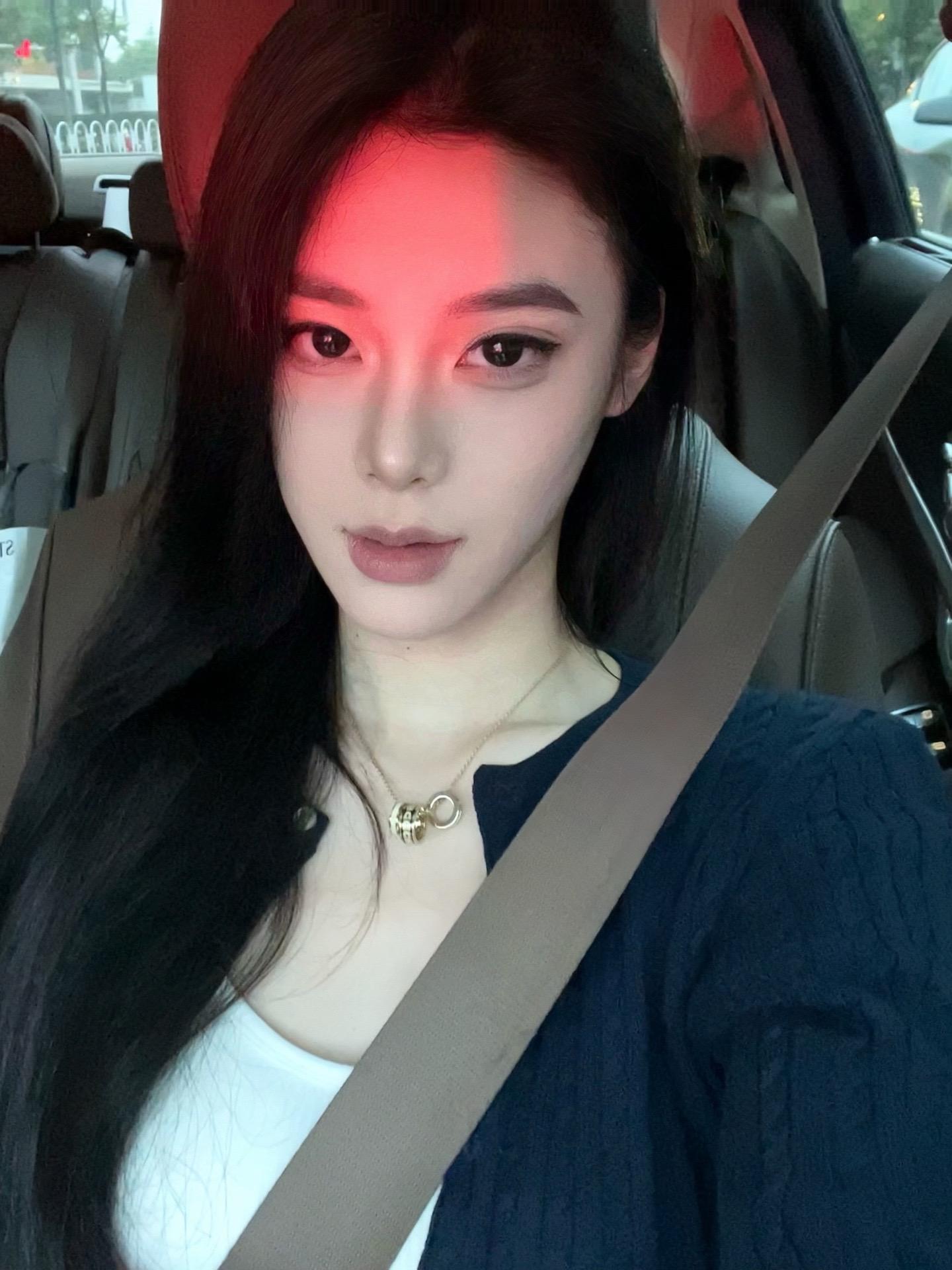 看你的眼神算不上清白