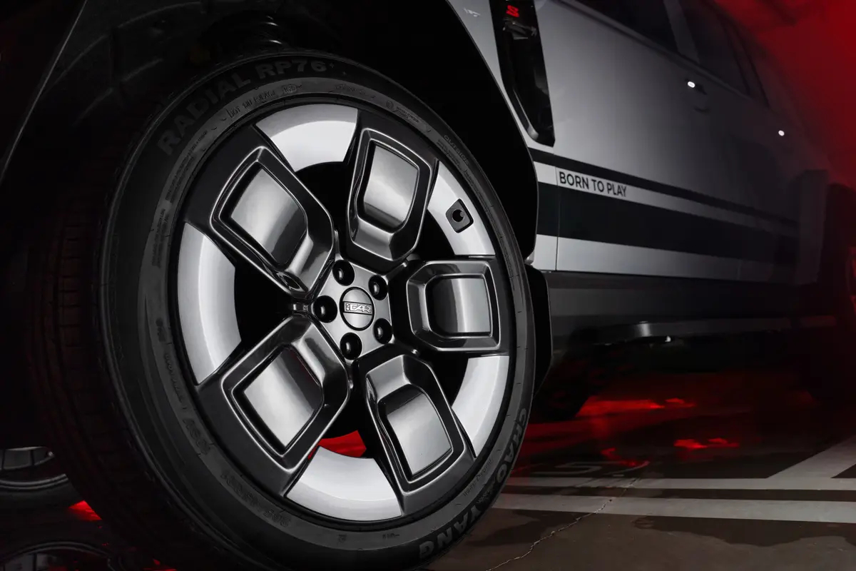 iCAR V23S 