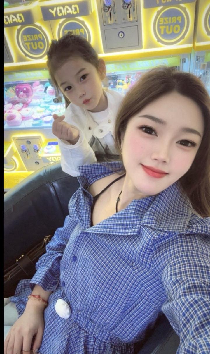 如果人都是会变的 我希望我们变得更爱彼此更理解彼此更包容彼此 更在乎彼...