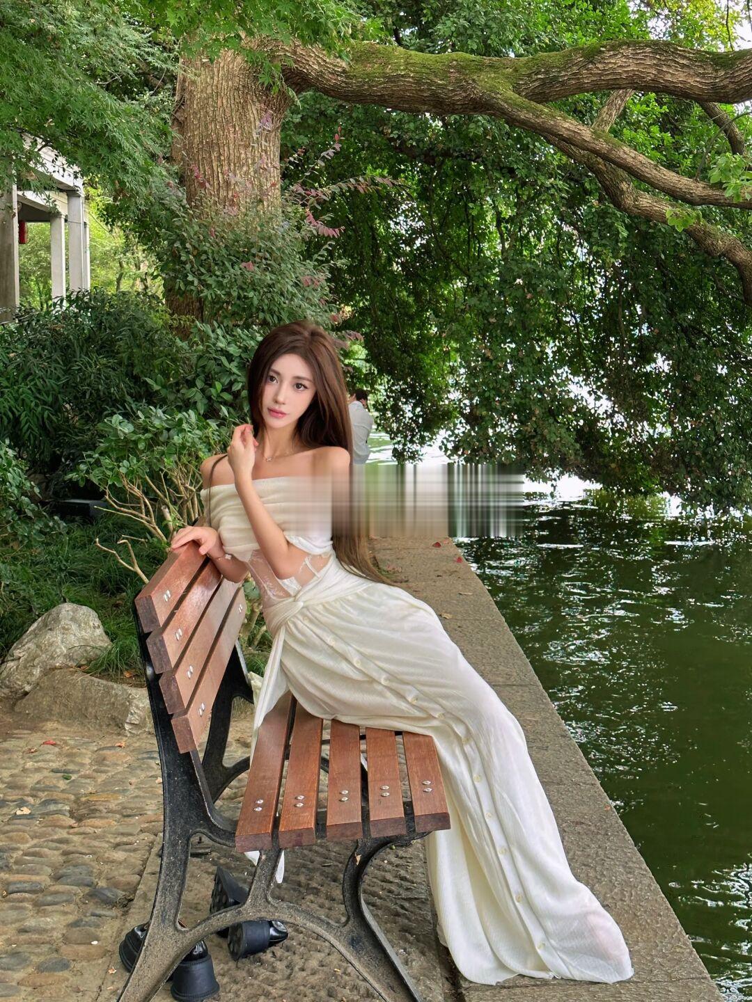 缪斯降临🦢