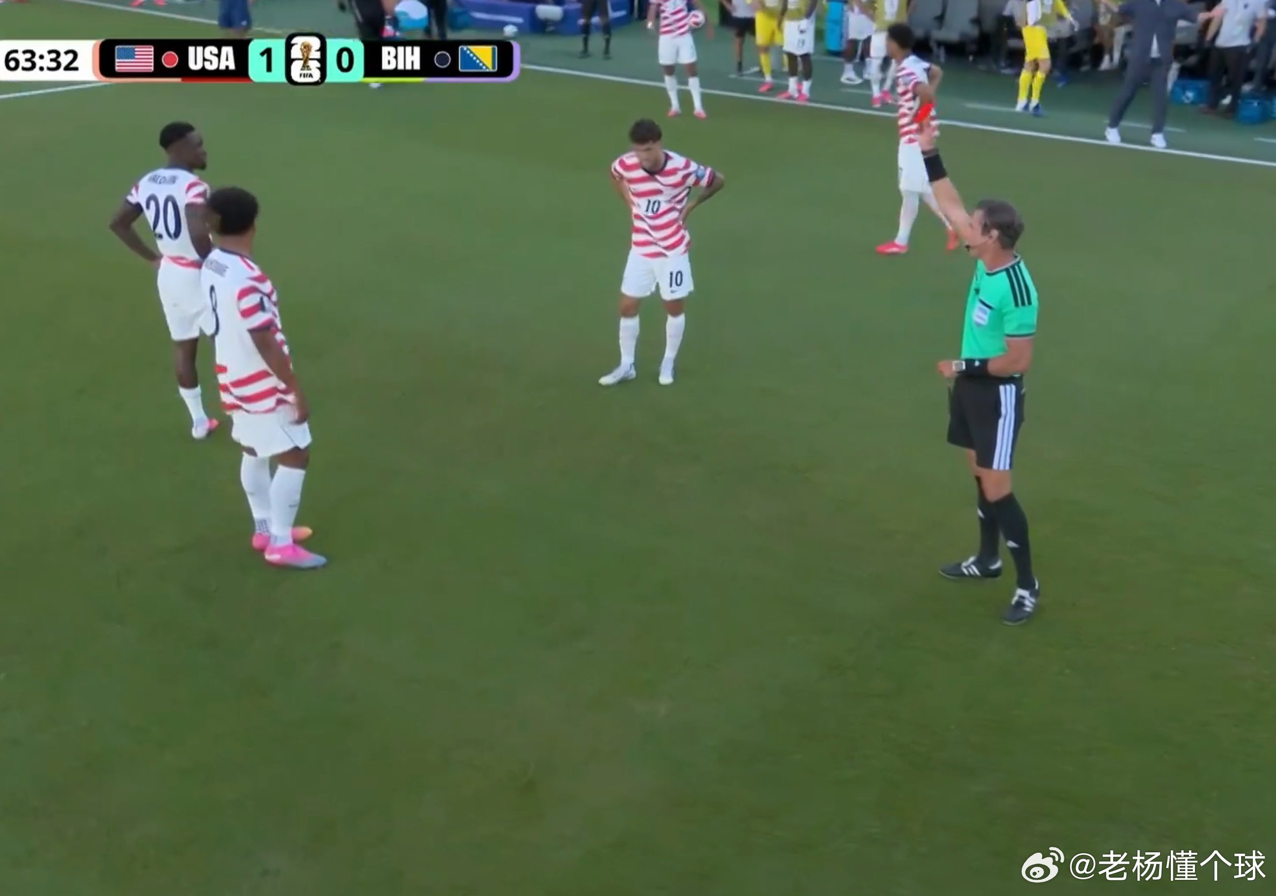 巴洛贡下半场被直红罚下！10人美国又进了一球，2-0领先波黑了！美国vs波黑