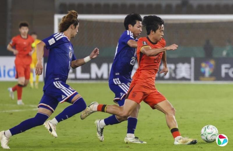 23岁以下亚洲青年男足决赛，中国对以0比4不敌日本队。
此次比赛在沙特举行。中国