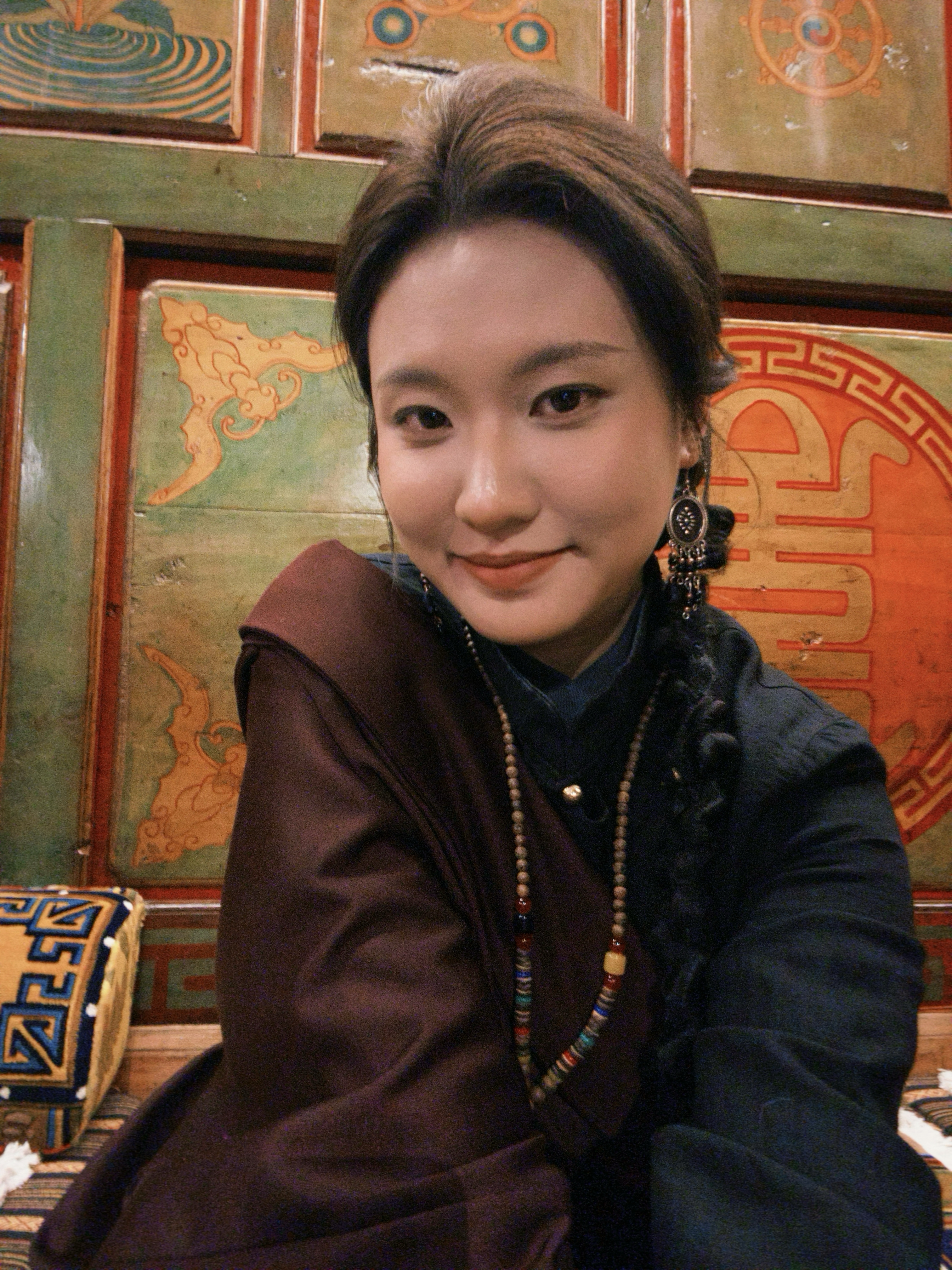 78元的藏服妆造，70后的妈妈掌镜。香格里拉最难忘的记忆不在雪山，是妈妈陪我走进