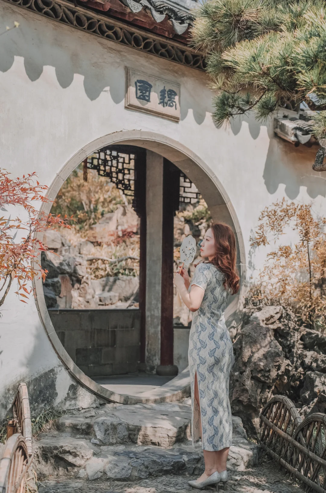为何苏州是秋季旅行天花板❓答案在洞门后面