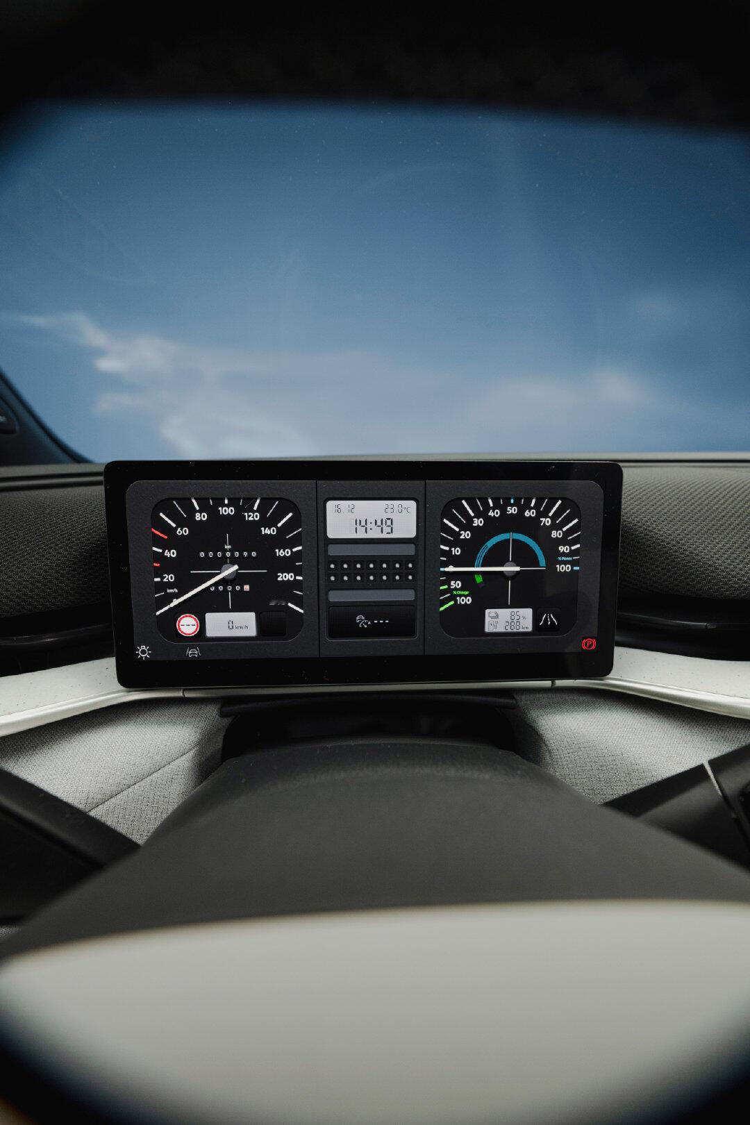 大众ID polo这个内饰复古风设计好喜欢尤其是仪表屏的复古指针大屏里的磁带造型