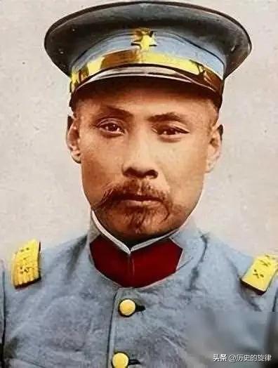 段祺瑞晚年有多落魄？胃烂一半坚持吃素，全靠老部下与蒋介石接济
 
段祺瑞晚年真不