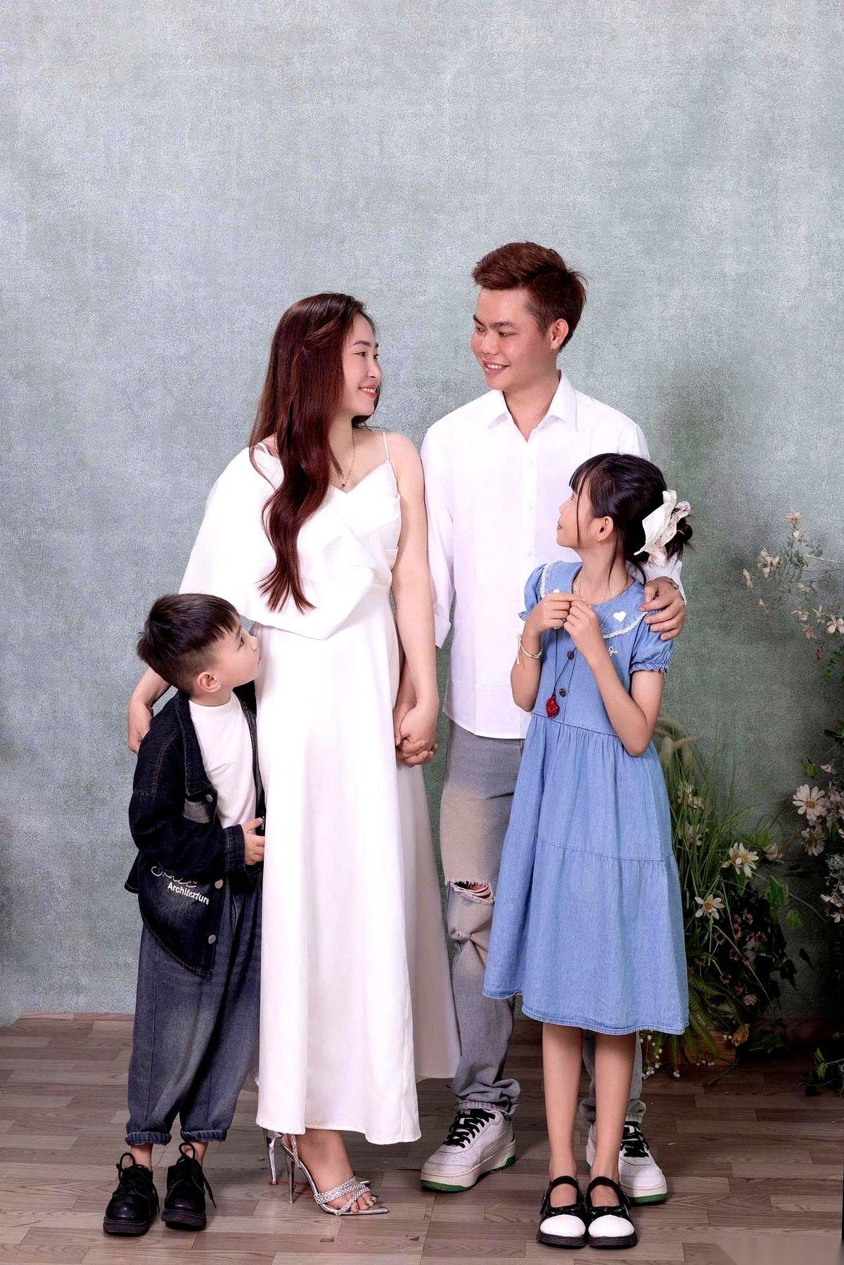 非婚生子女在法律上享有和婚生子女同等的继承权，家里的房产、存款和公司股权都得摆上