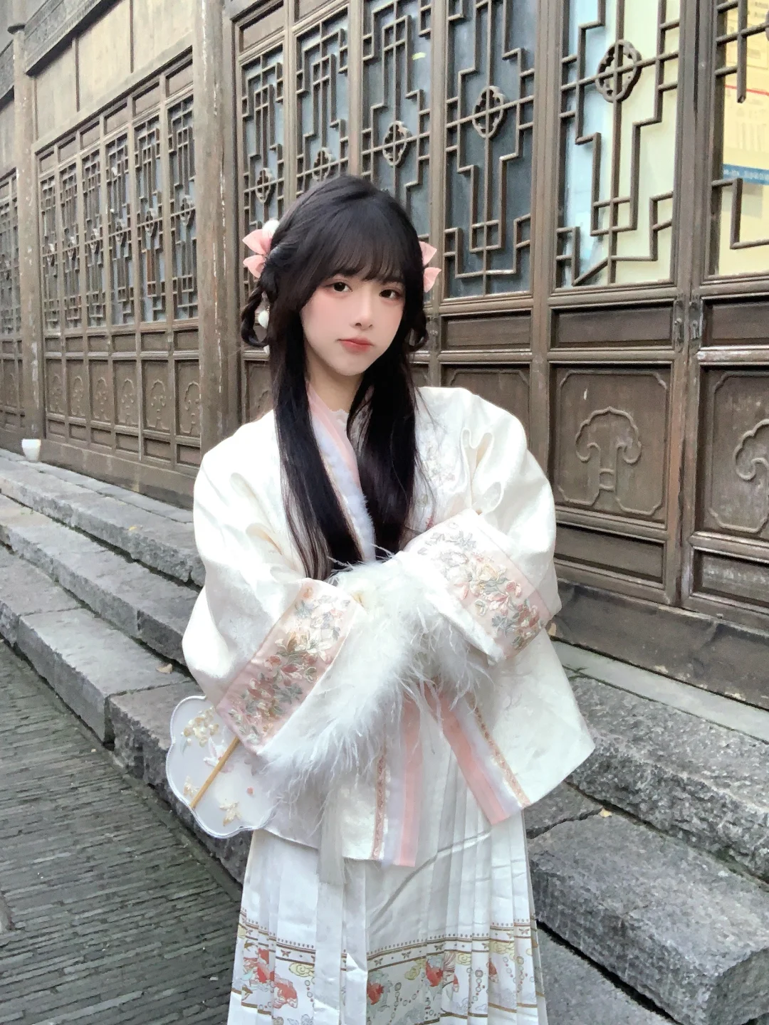 装可爱是本小姐的拿手戏•͈ᴗ⁃͈