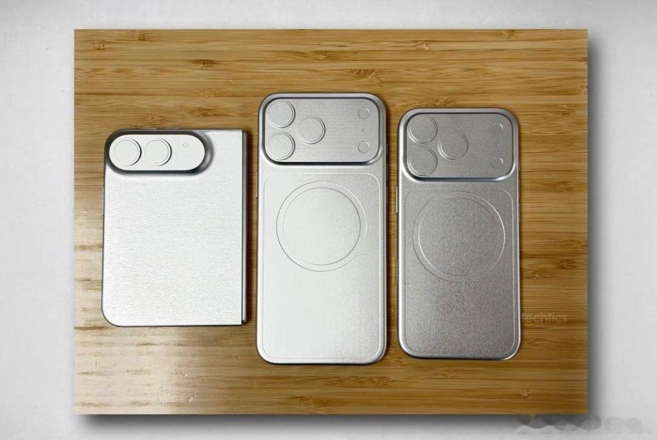 到时候各位是两个都买吗？折叠屏用着还行继续用，用不惯就回到iPhone 18 P