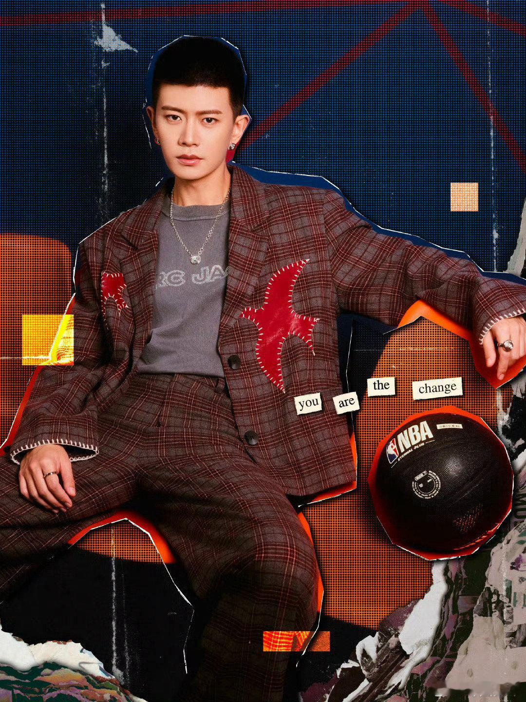 任嘉伦寸头西装 😎宝子们，任嘉伦的寸头西装造型简直绝绝子！寸头超显他的英气，搭