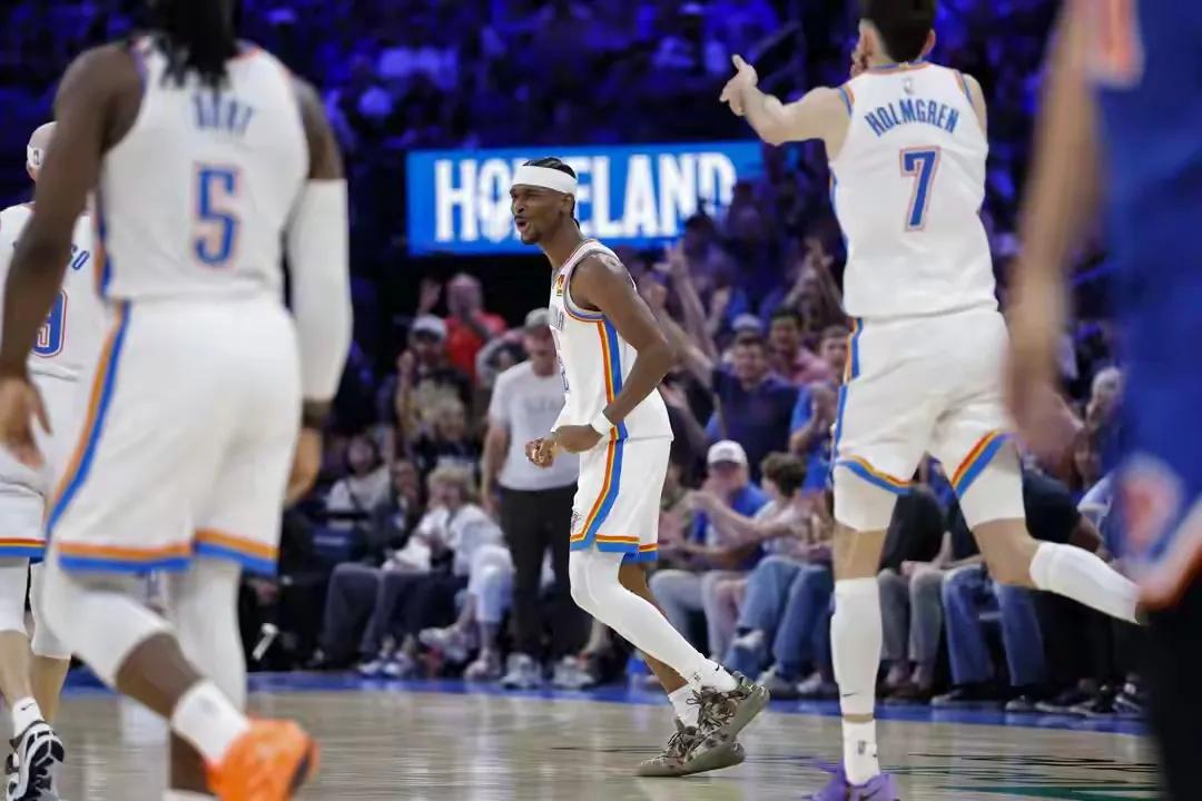 炸裂20-0！马刺第三节直接打崩雷霆，硬生生把系列赛拖入抢七！ 
NBA西决G6
