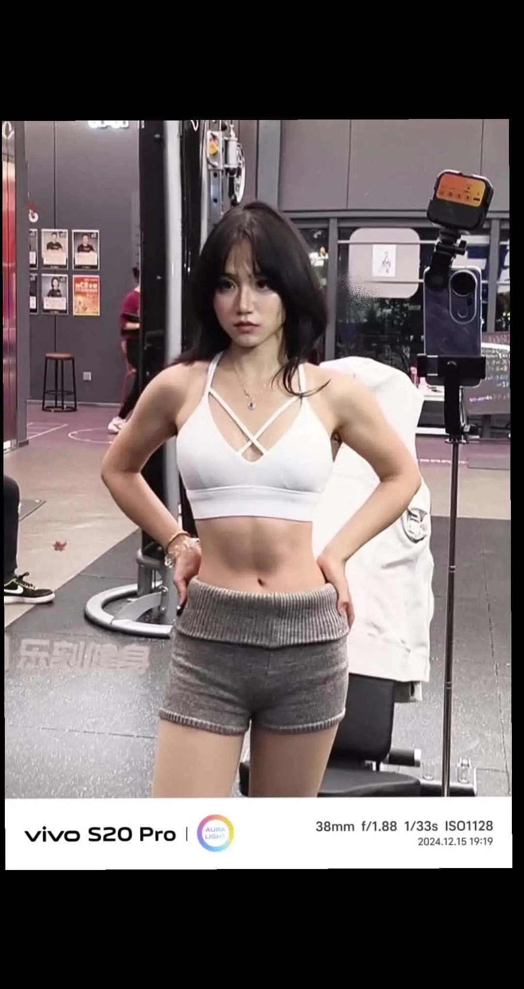 要听雷总的，多健身多出汗 要听雷总的，多健身多出汗。腰臀比健身日常