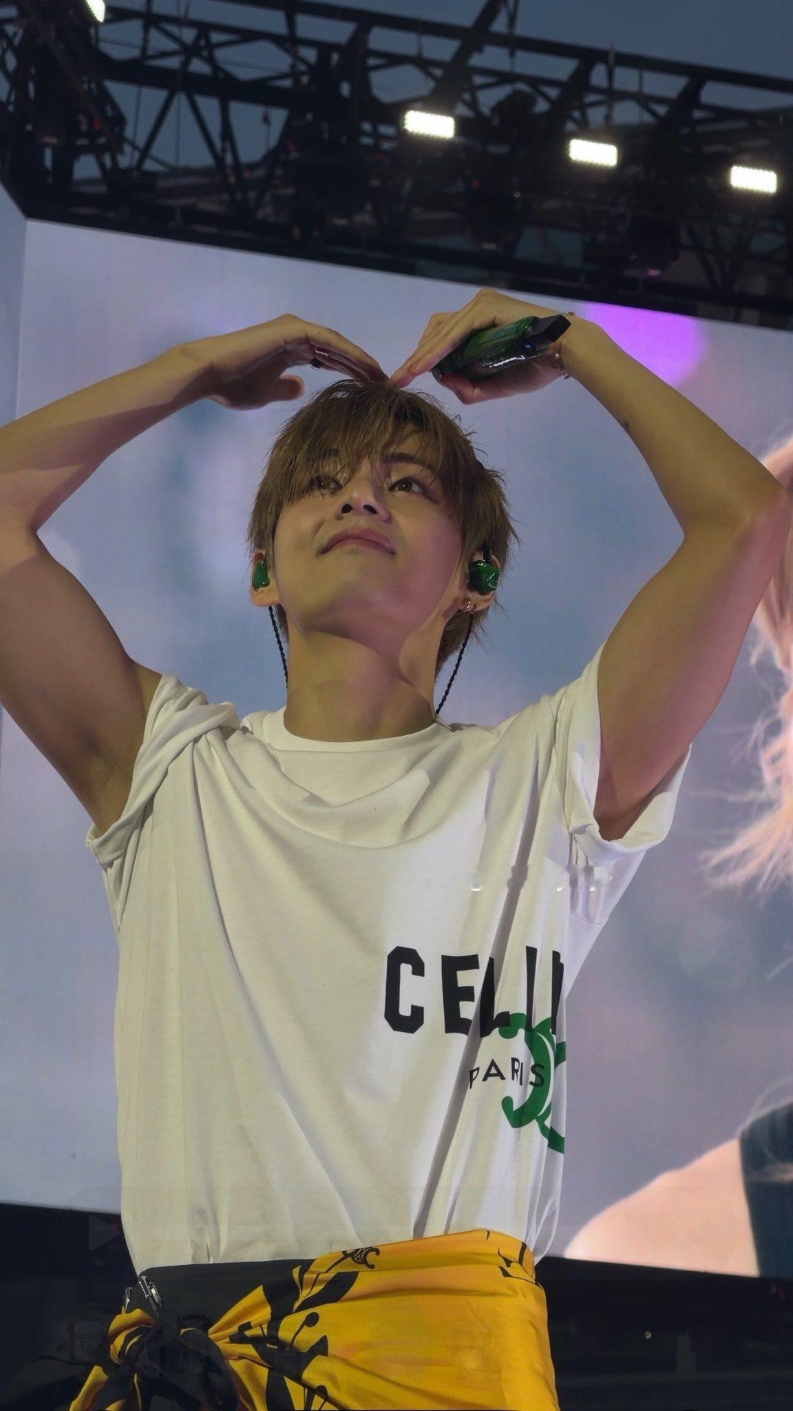金泰亨🌻金泰亨kpop永一 260718 | BTS巴黎演唱会Day2我们都很