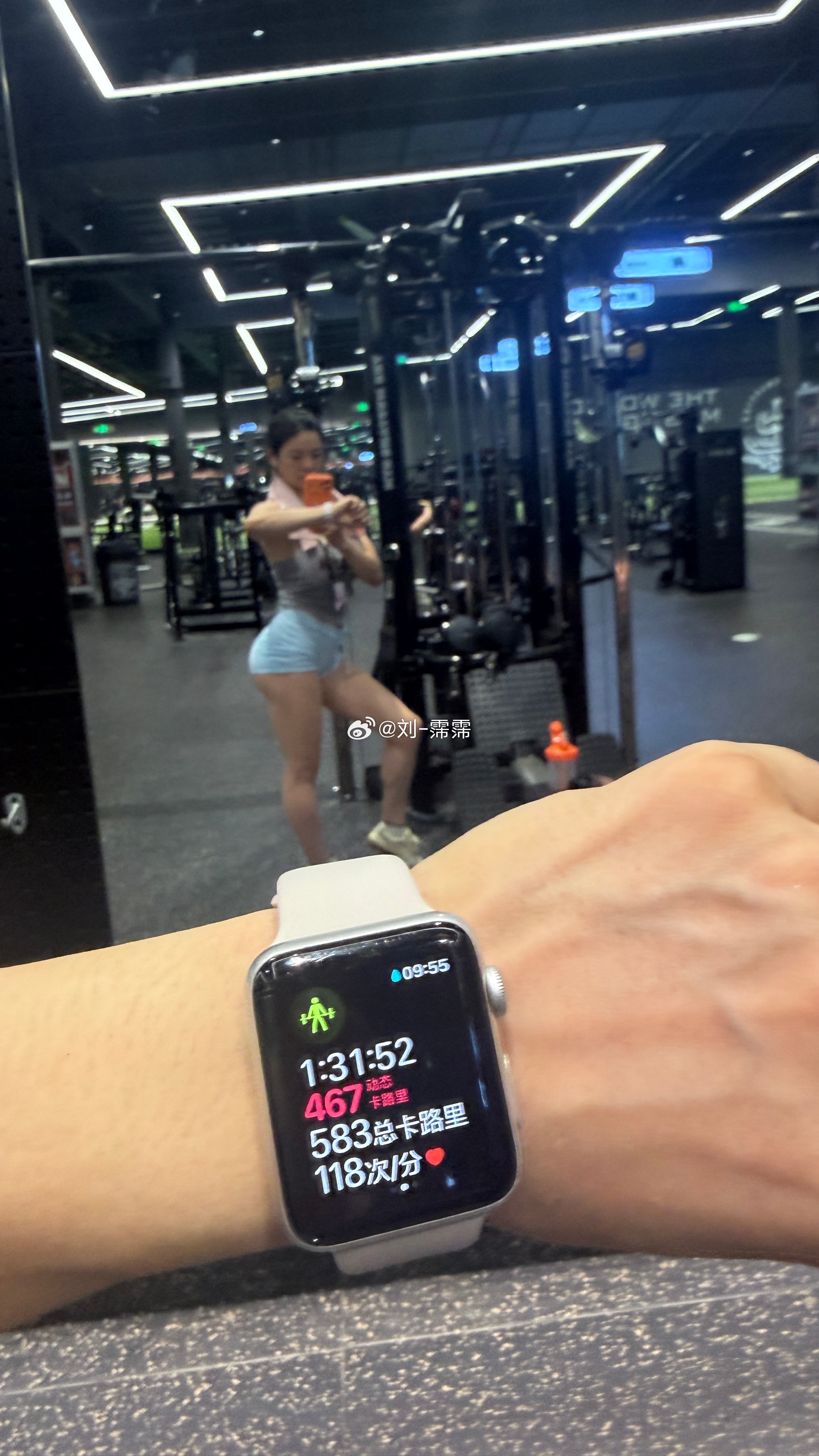 刘肥肥Fitness[超话]  开始灌水，希望还有力量训练[干饭人] ​​​