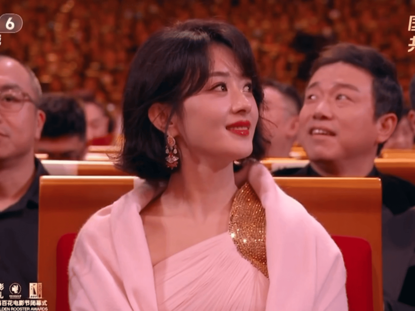 萌萌短发小丽呀～ ​​​